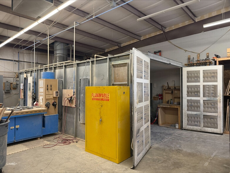 More Photos Of 913 E 75th Ave, Denver Unknown For Lease