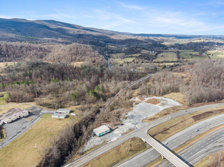 More Photos Of 1495 Chapman Rd, Wytheville Industrial For Sale