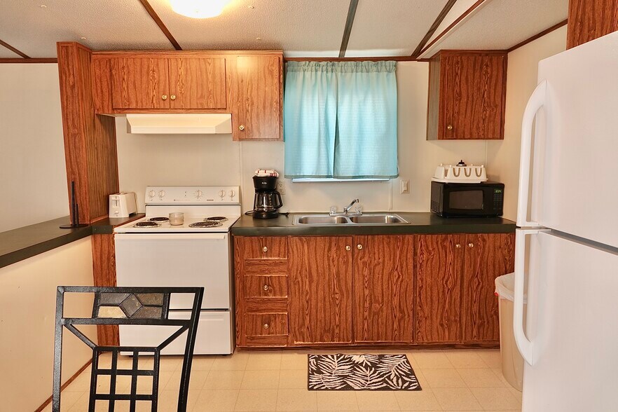 More Photos Of , Hornbeak Unknown For Sale