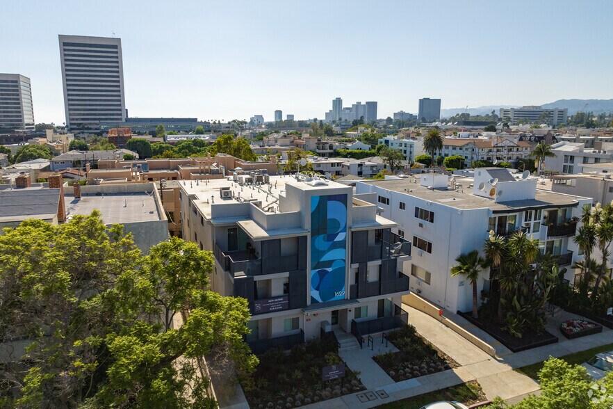 More Photos Of 1629 Veteran Ave, Los Angeles Apartments For Sale
