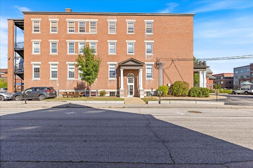More Photos Of 46 S Main St, Concord Office For Sale