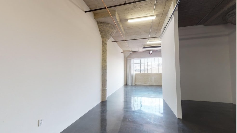 More Photos Of 915 Mateo St, Los Angeles Loft Creative Space For Lease