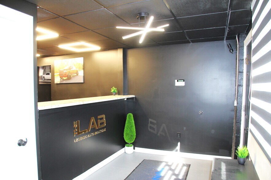 More Photos Of 356 Old Maple Ave, North Haven Office For Lease