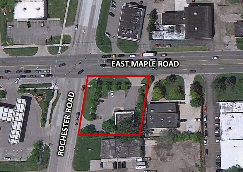 More Photos Of 1010 E Maple Rd, Troy Fast Food For Lease