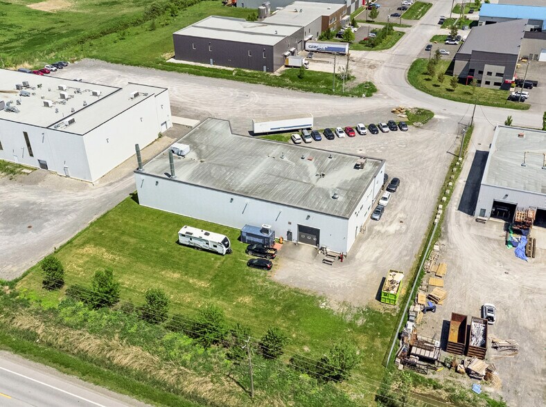 More Photos Of 8600 Av Émilien-Letarte, Saint-Hyacinthe Warehouse For Sale