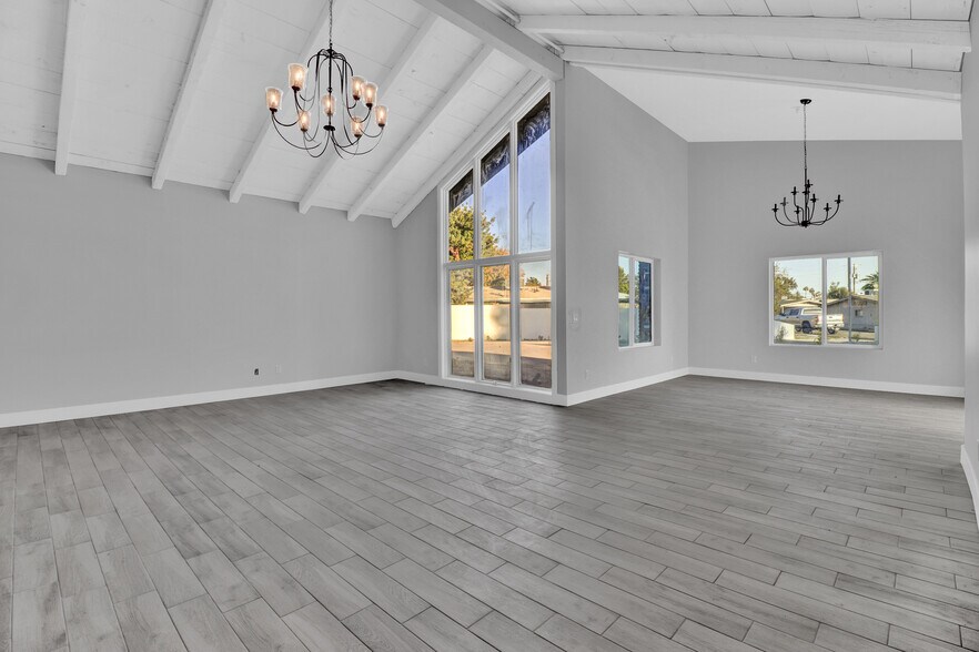 More Photos Of MID CENTURY MODERN FLAGSHIP RAL, Phoenix Healthcare For Sale