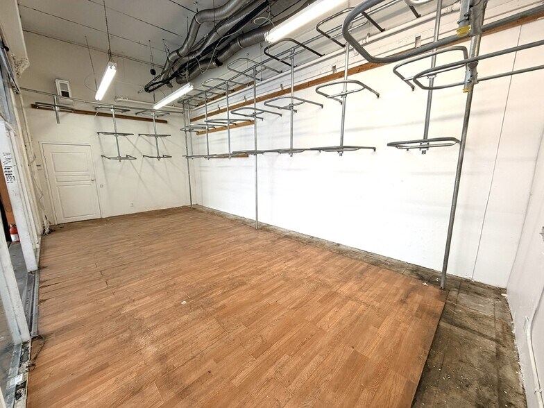 More Photos Of 1301-1309 S Los Angeles St, Los Angeles Storefront For Lease
