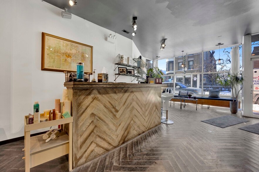 More Photos Of 2119 N Damen Ave, Chicago Storefront Retail Residential For Sale