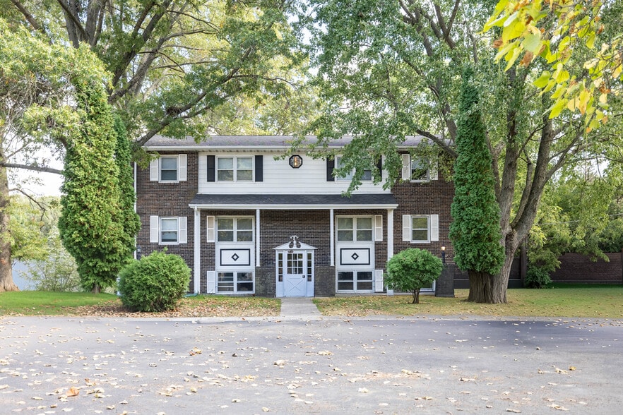 More Photos Of 8943 N 300 W, Lake Village Apartments For Sale