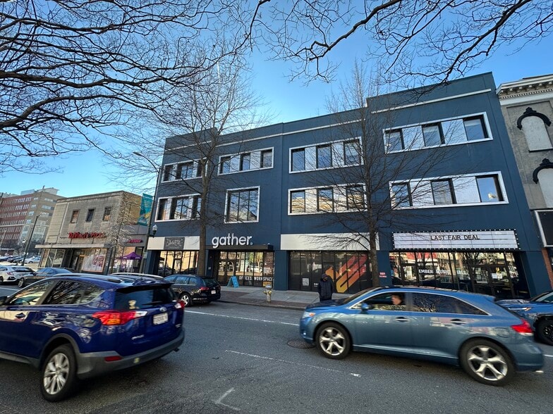 Primary Photo Of 309-315 E Broad St, Richmond Office Residential For Sale