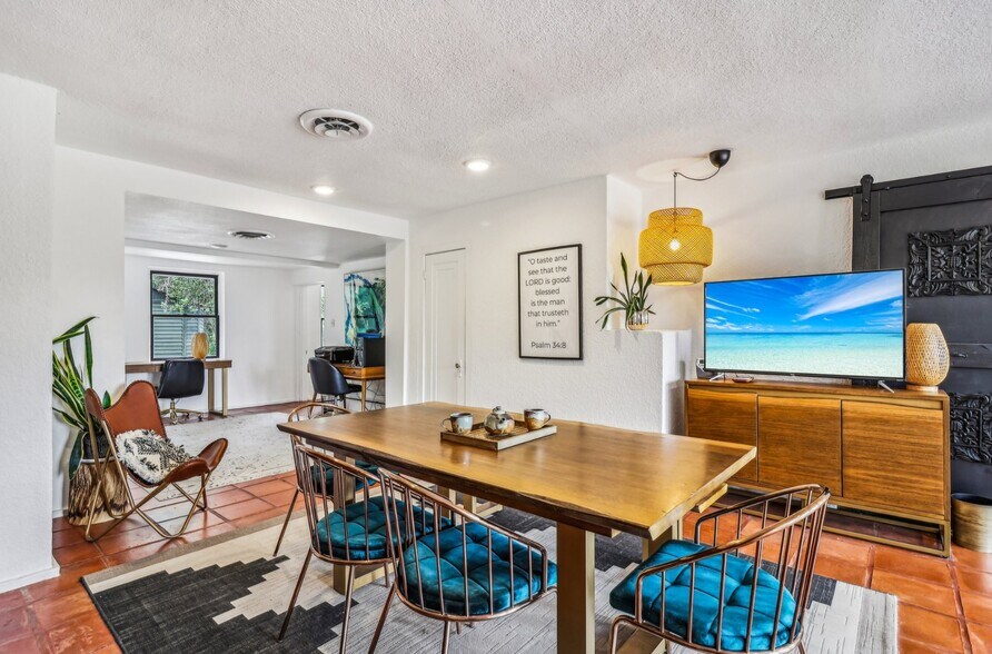 More Photos Of 7735 Mocking Bird Ln, San Antonio Lodge Meeting Hall For Sale