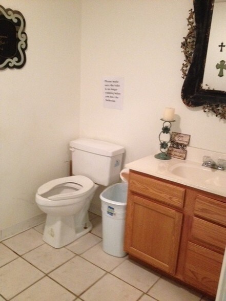 More Photos Of 431-433 W Broadway St, Muskogee Office For Lease