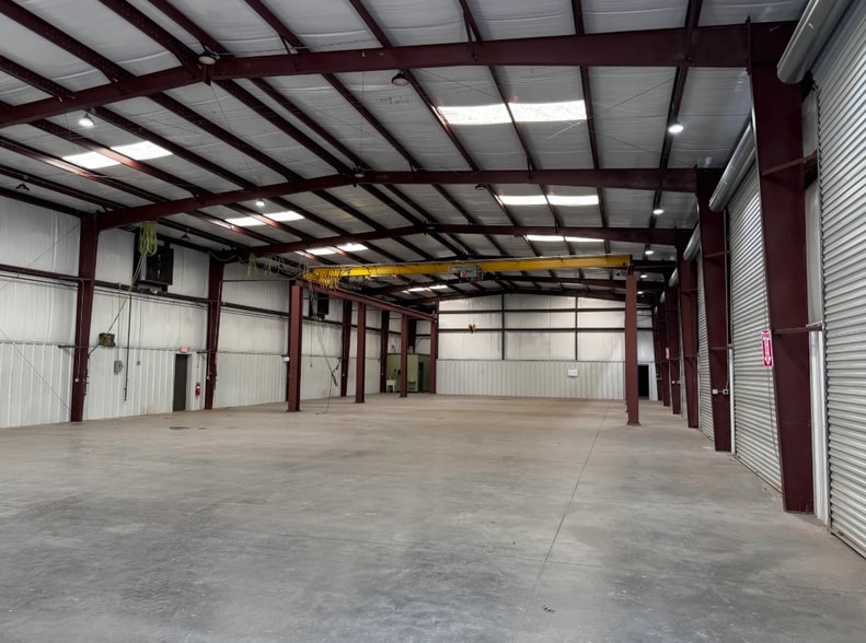 More Photos Of 1569 Fullenwider Rd, Gainesville Warehouse For Lease