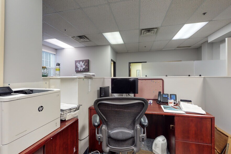 More Photos Of 2 Forest Ave, Oradell Medical For Sale