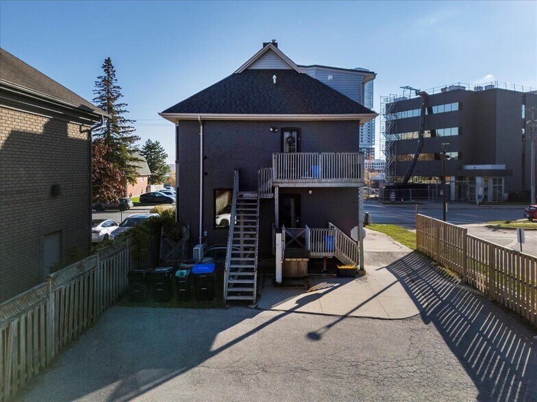 More Photos Of 18 Worsley St, Barrie Storefront Retail Residential For Sale