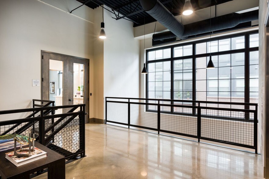 More Photos Of 5080 Peachtree Blvd, Chamblee Office For Lease