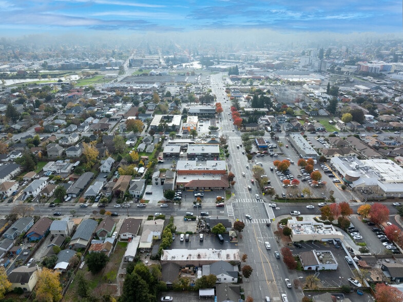 More Photos Of , Petaluma General Retail For Sale