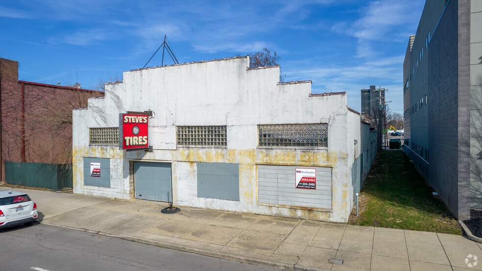 Primary Photo Of 480 E Main St, Columbus Auto Repair For Sale