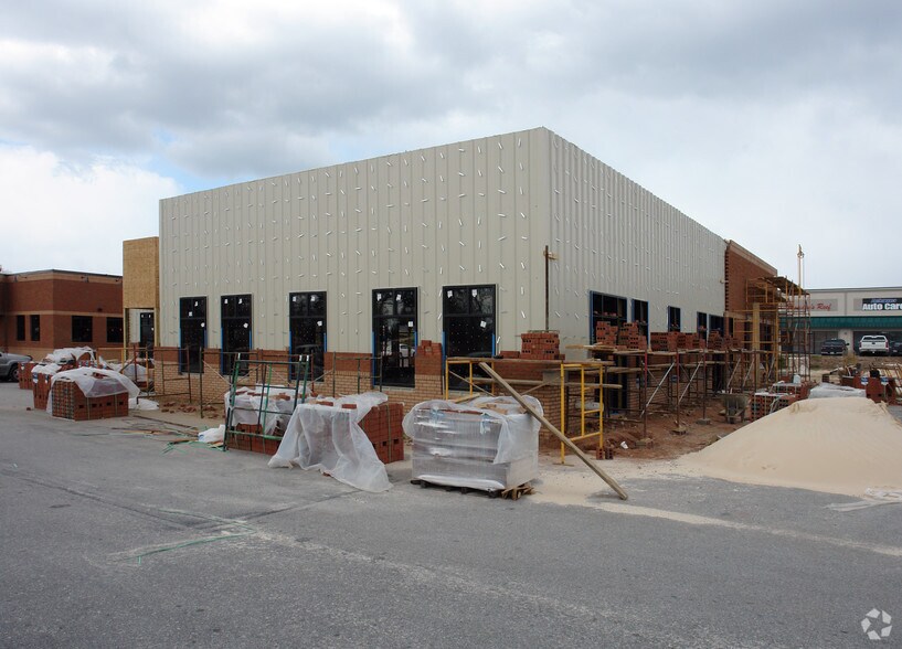 More Photos Of 3584 Atlanta Hwy, Flowery Branch Restaurant For Lease