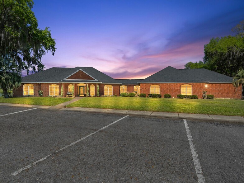 Primary Photo Of 15400 S US Highway 301, Summerfield Office For Sale