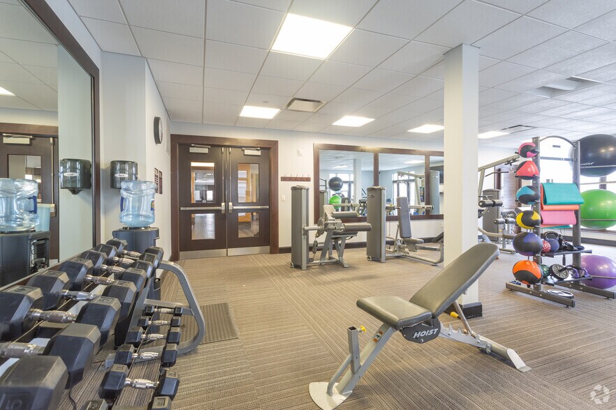 More Photos Of 670 Downey Green, Hampton Apartments For Sale