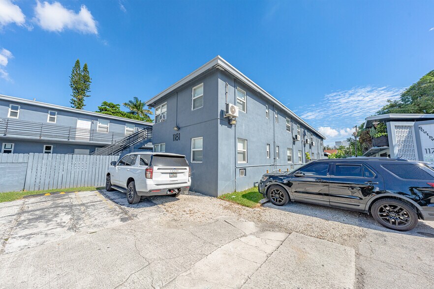 More Photos Of 1177 NW 8th Street Rd, Miami Apartments For Sale