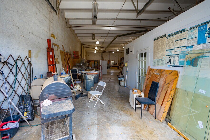 More Photos Of 7301-7325 NW 56th St, Miami Warehouse For Sale