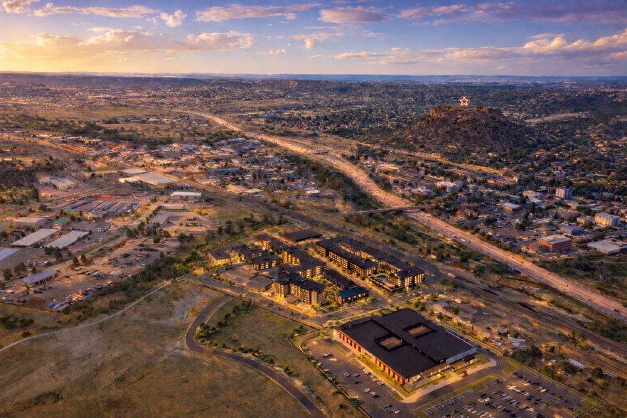 More Photos Of 401 Prairie Hawk Dr, Castle Rock Apartments For Sale