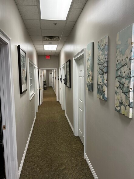 More Photos Of 1637 Athens Hwy, Grayson Office For Sale