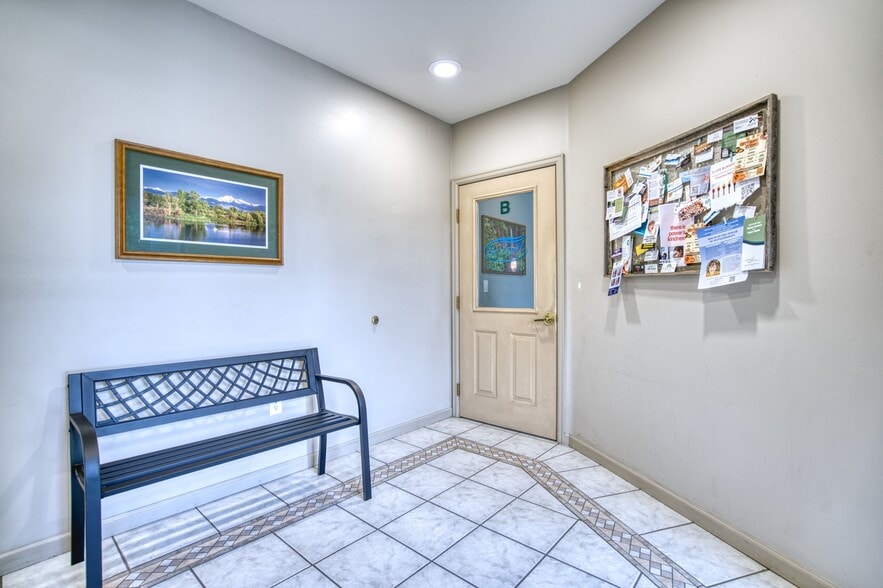 More Photos Of 630 Coffman St, Longmont Office For Lease