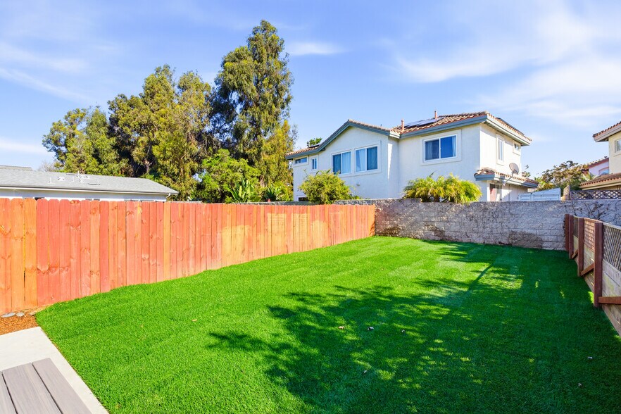 More Photos Of 2652 Jefferson St, Carlsbad Apartments For Sale