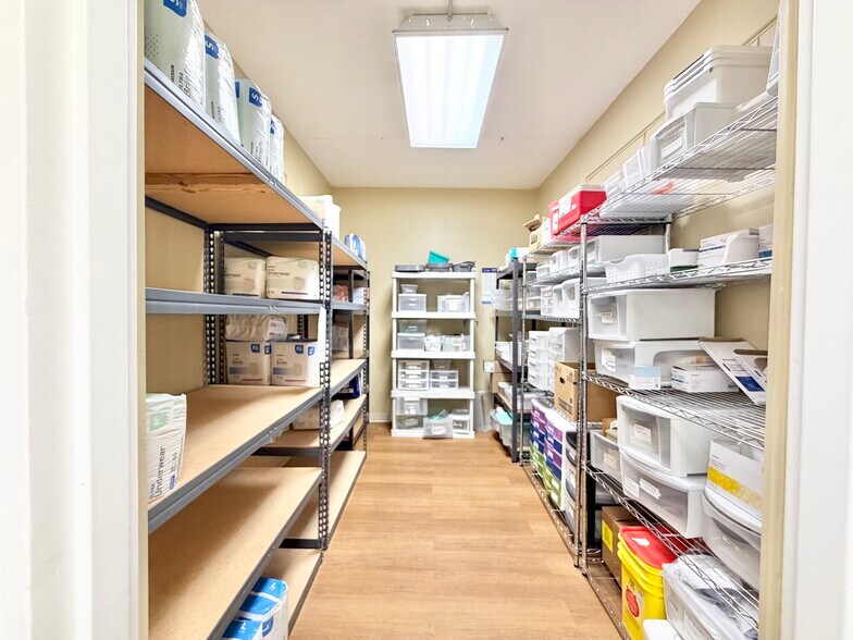 More Photos Of 1330 Mercer St, Princeton Office For Sale