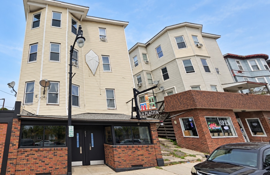 Primary Photo Of 275-277 Grafton St, Worcester Apartments For Sale