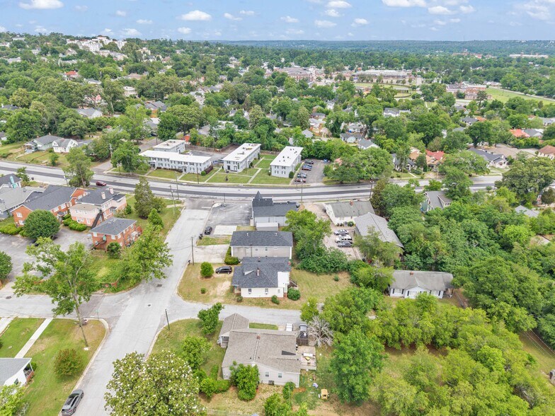 More Photos Of 1918 Central Ave, Augusta Office For Lease