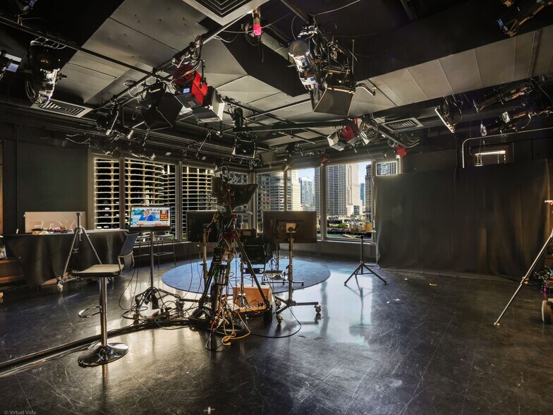 More Photos Of , Chicago Office For Sale