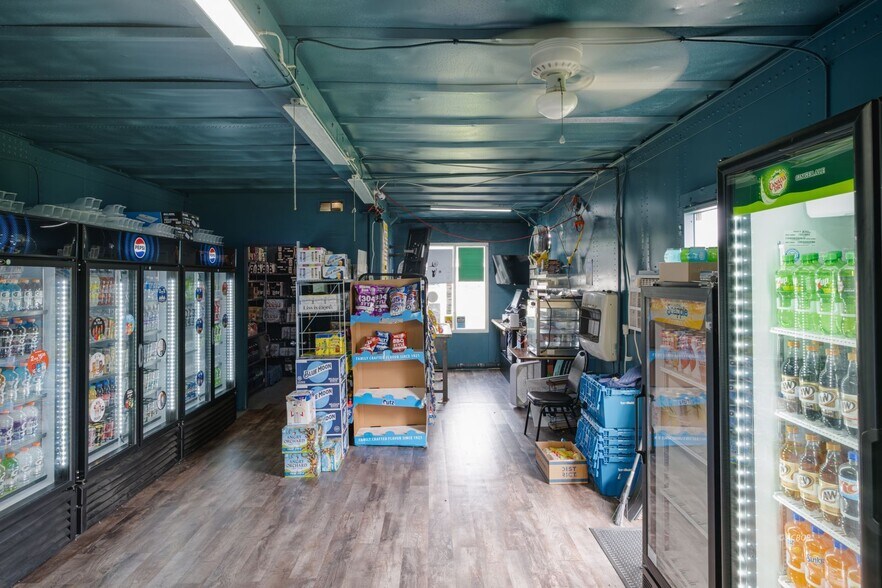 More Photos Of 1037 OH-7, Gallipolis Sports And Entertainment For Sale