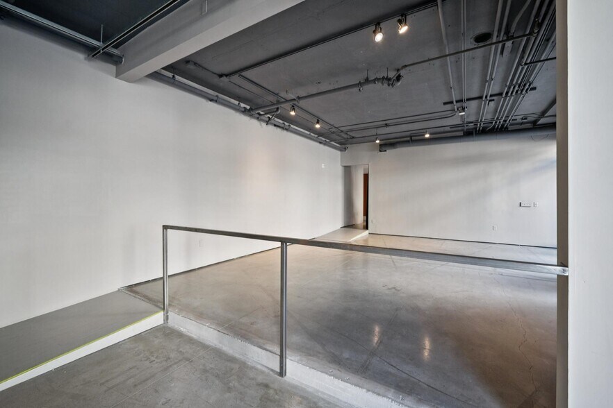 More Photos Of 2405 Folsom St, San Francisco Multifamily For Sale