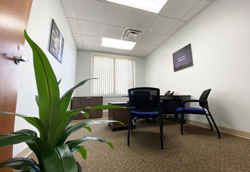 More Photos Of 1802 N Alafaya Trl, Orlando Medical For Sale