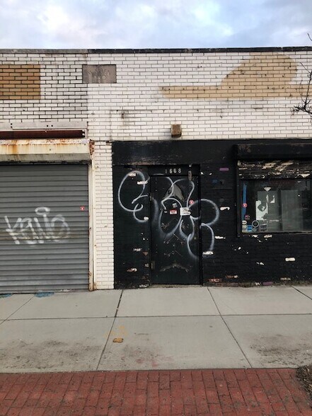 More Photos Of 1668-1672 Union Blvd, Bay Shore Storefront For Lease