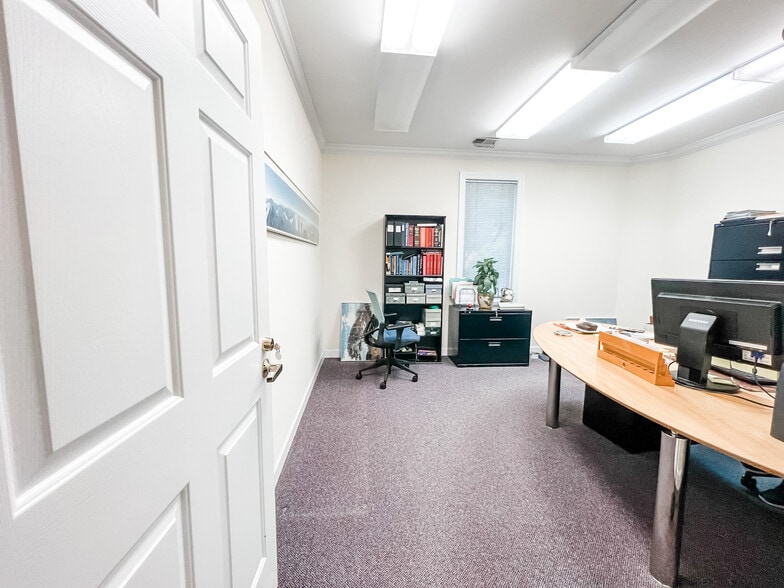 More Photos Of 185 Wind Chime Ct, Raleigh Medical For Lease