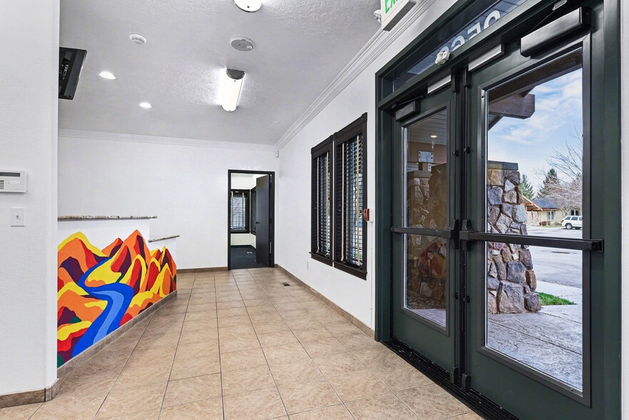 More Photos Of 2563 S Five Mile Ave, Boise Office Residential For Lease