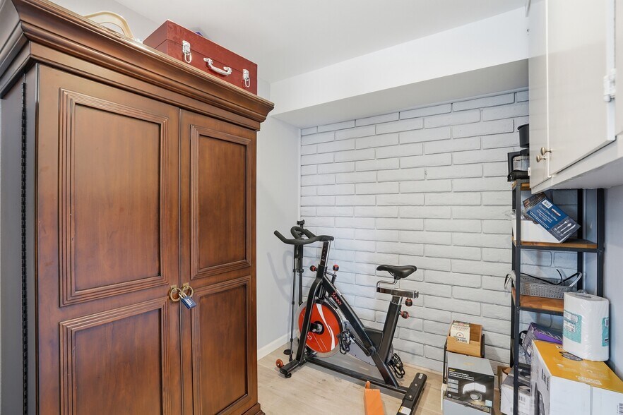 More Photos Of 2141 10th St, Los Osos Drugstore For Sale