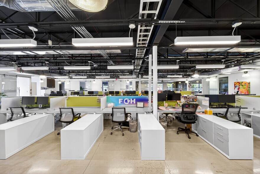 More Photos Of 7630 Biscayne Blvd, Miami Office For Lease