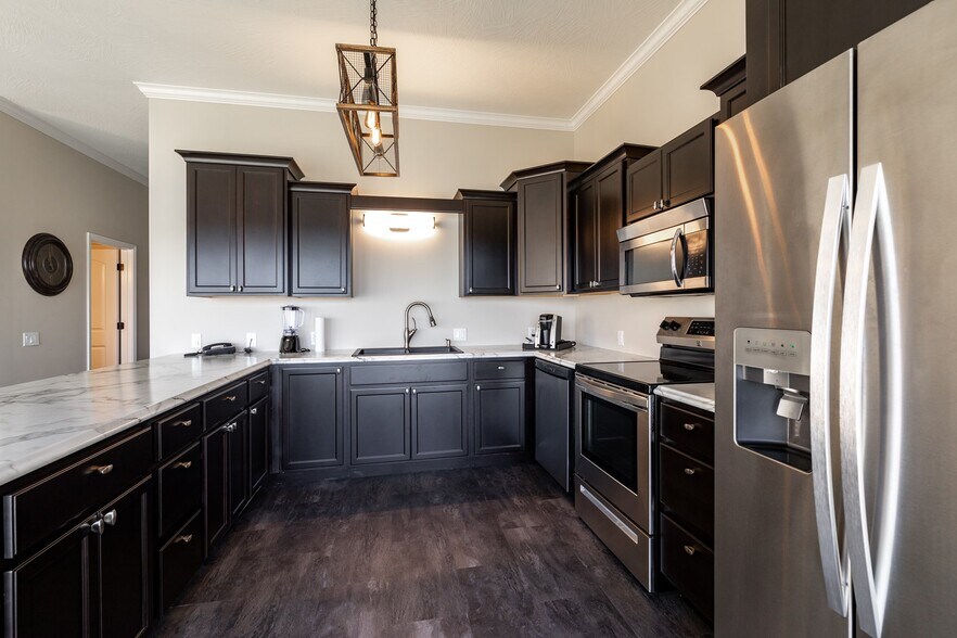 More Photos Of 4125 State Highway 86, Ridgedale General Retail For Sale