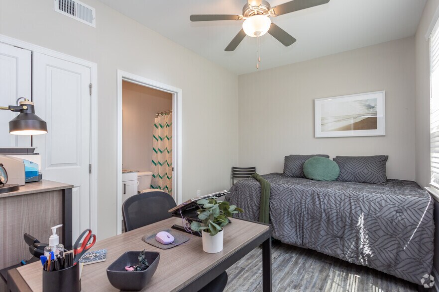 More Photos Of 619 S Kerr Ave, Wilmington Apartments For Sale