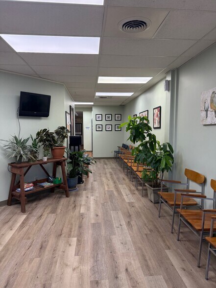 More Photos Of 2 Executive Dr, Lafayette Office For Lease