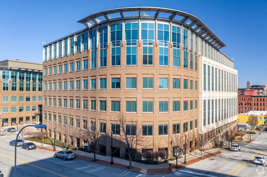 More Photos Of 805 Pennsylvania Ave, Kansas City Office For Lease