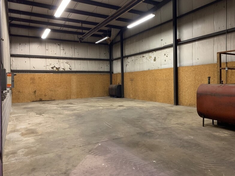 More Photos Of 1625 Ritner Hwy, Carlisle Industrial For Lease