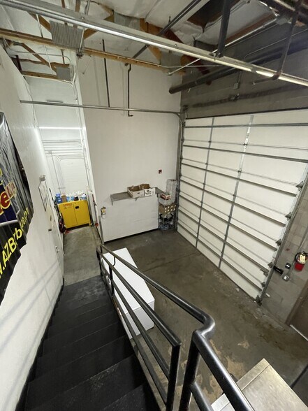 More Photos Of 7900 N 70th Ave, Glendale Warehouse For Sale