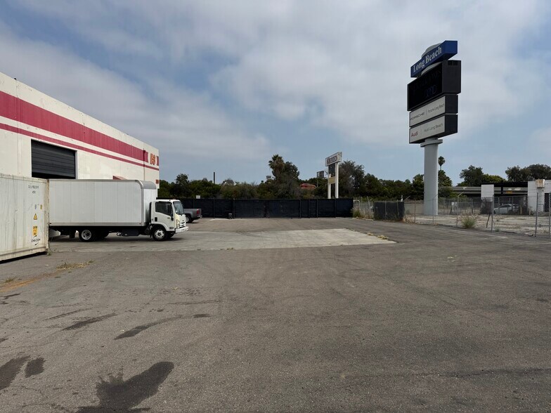 More Photos Of 3330 29th St, Long Beach Distribution For Lease